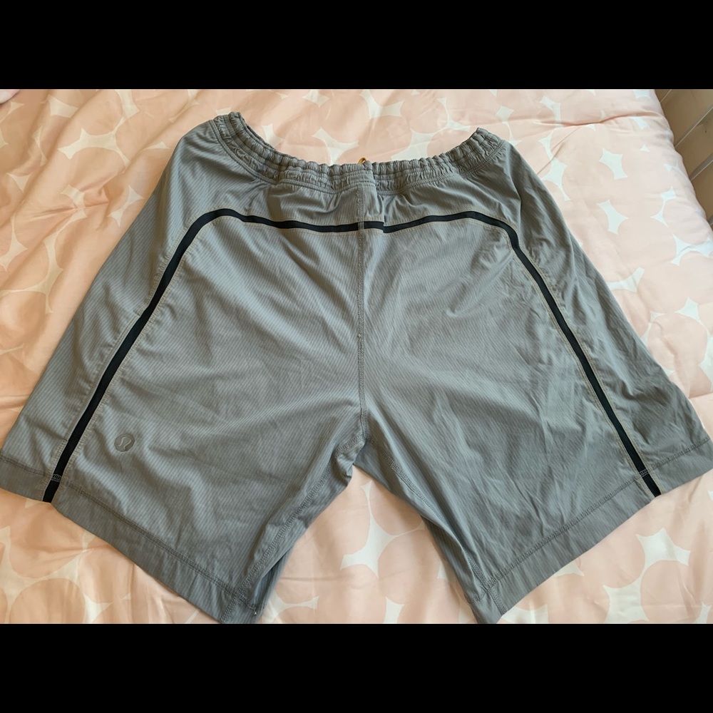 🚫sold🚫Men's Lululemon Grey Shorts